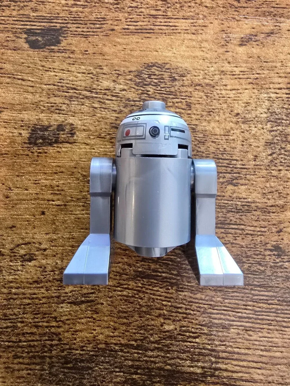 LEGO Star Wars Astromech Droid, R2-Q2 (Small Red Dots) minifigure